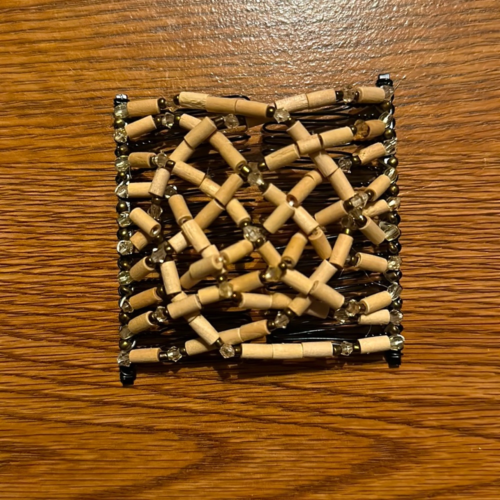 Hair pin.